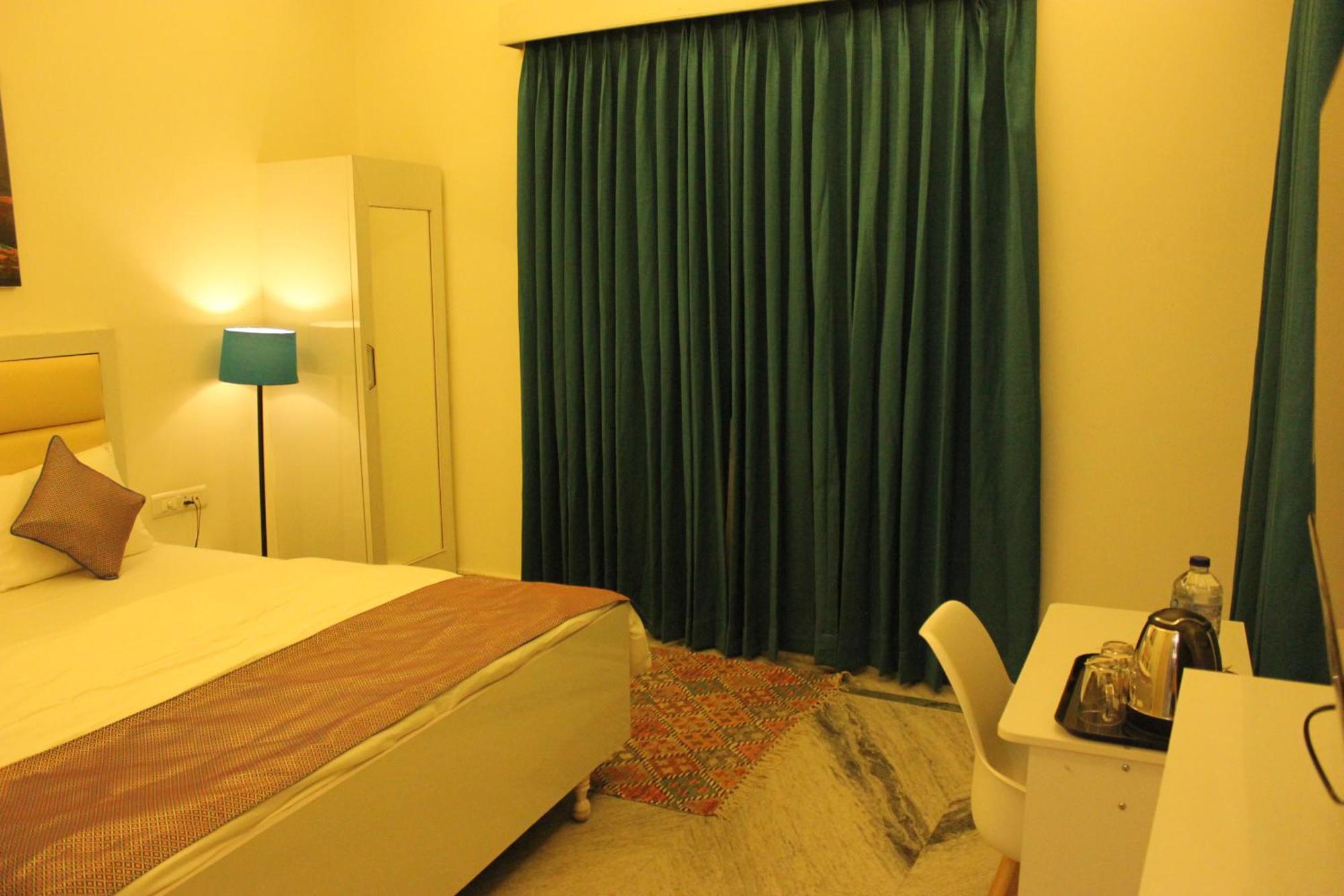 The Nandi International Boutique Homestay Varanasi Exterior foto