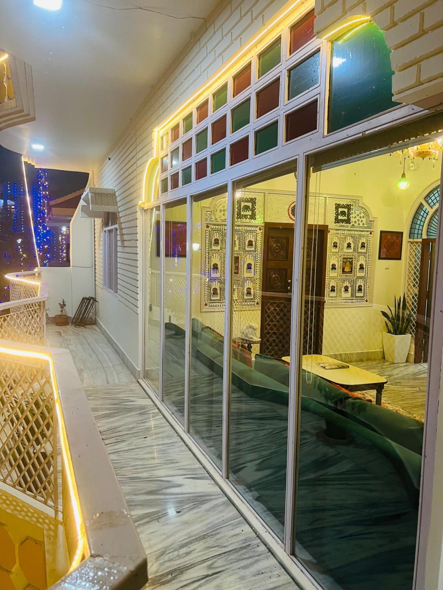 The Nandi International Boutique Homestay Varanasi Exterior foto
